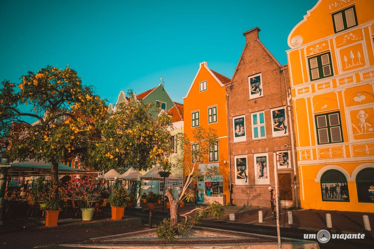 O colorido vibrante de Curaçao
