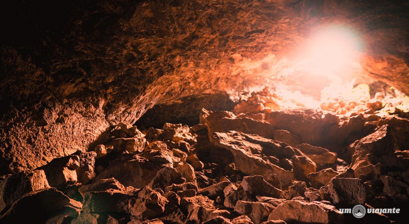 Caverna Vulcânica - Ilha de Páscoa