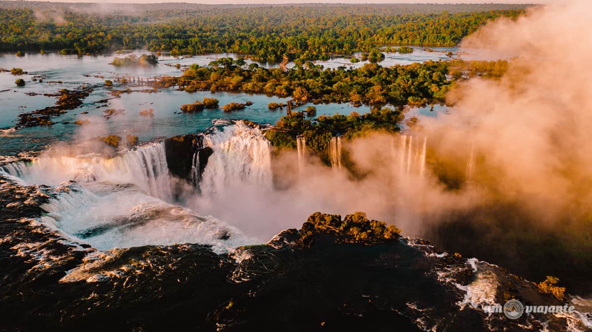 Cataratas do Iguaçu: onde fica e como chegar? Foz do Iguaçu de carro, avião  ou ônibus - Um Viajante