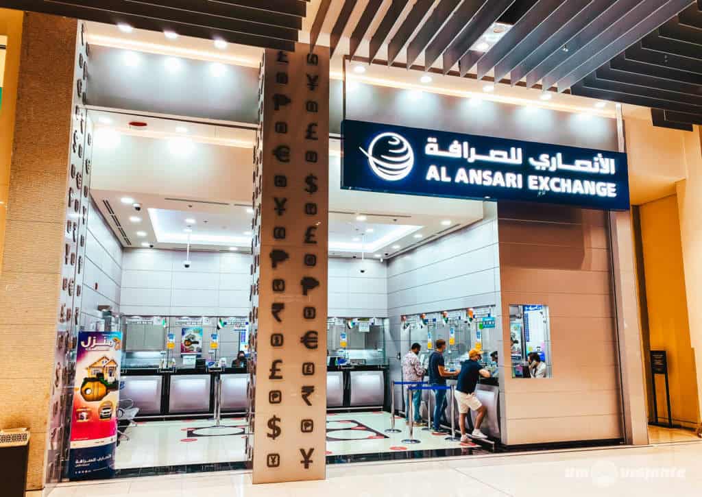 Câmbio: trocar dinheiro no Dubai Mall
