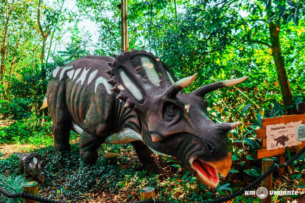 Parque dos Dinossauros Foz do Iguaçu: vale a pena?