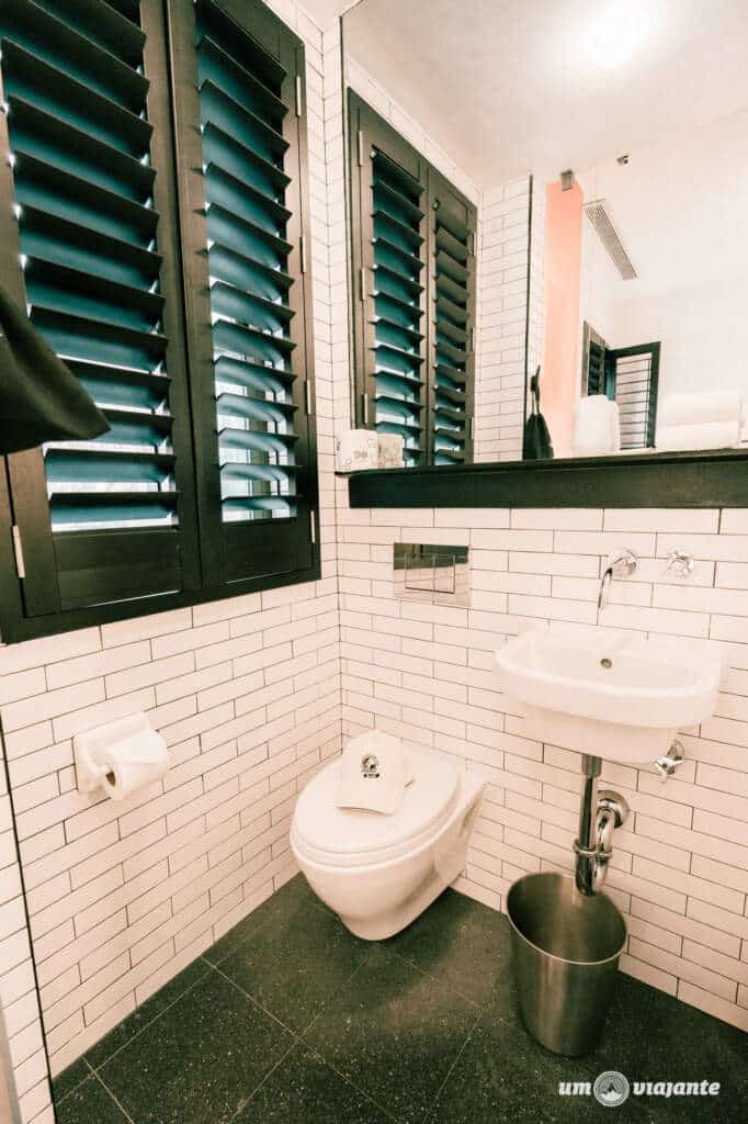 Banheiro do quarto no POD 39 Hotel barato em Nova York