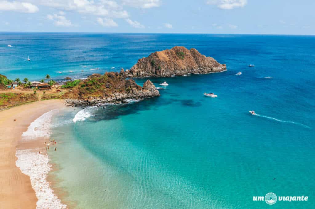 Passeio de Barco em Noronha: passeios imperdíveis