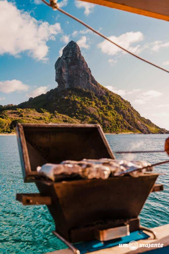 Passeio Entardecer Barco em Fernando de Noronha